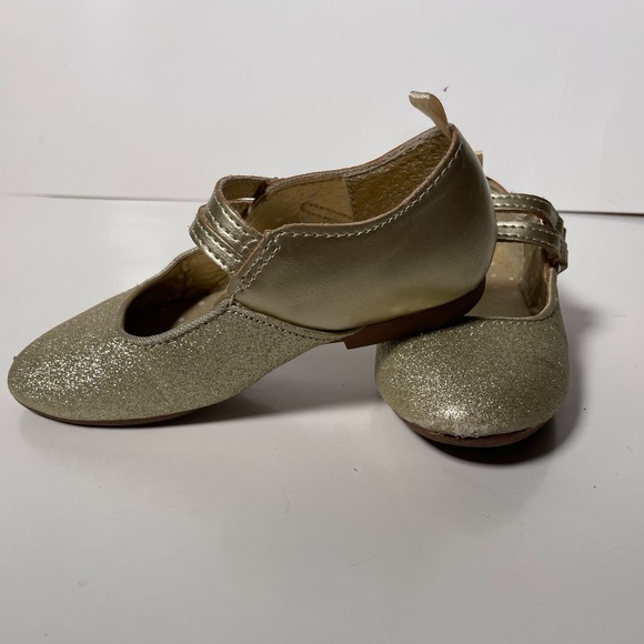 Toddler girl shoes size eight 9 - Picture 3 of 10